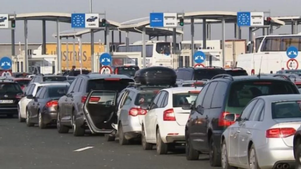 Cozi de maşini la vama Nădlac