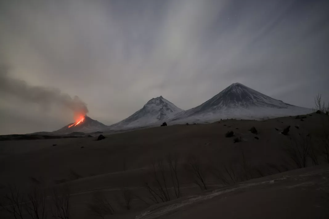 Cenuşa de la erupţia unui vulcan din Rusia a acoperit 100.000 km pătraţi