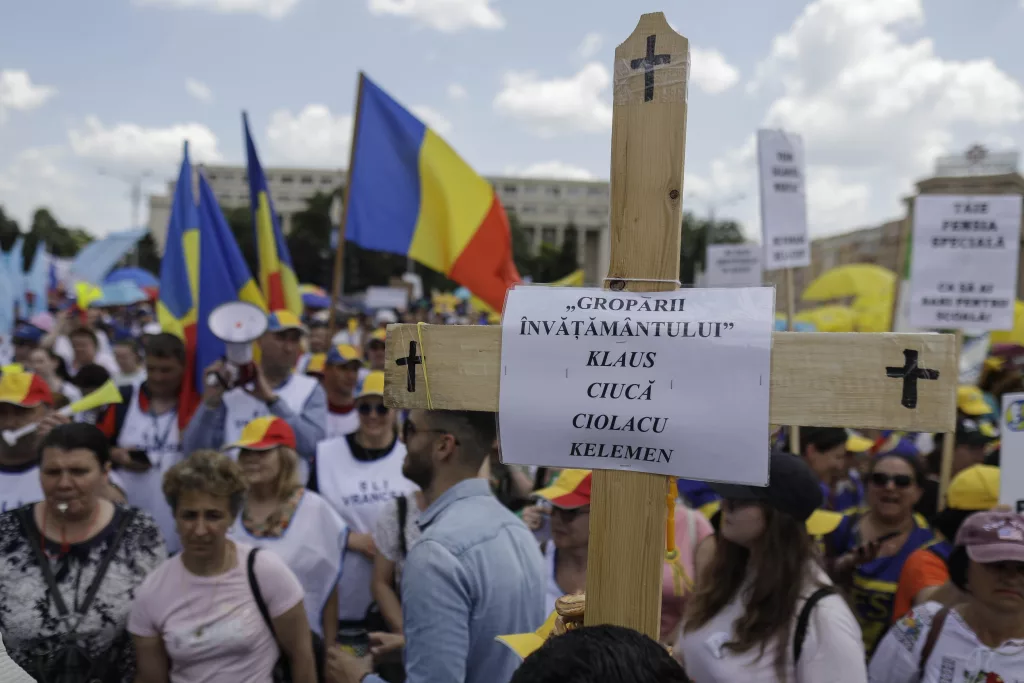 Sindicatele din învățământ nu acceptă planul propus de președintele Iohannis