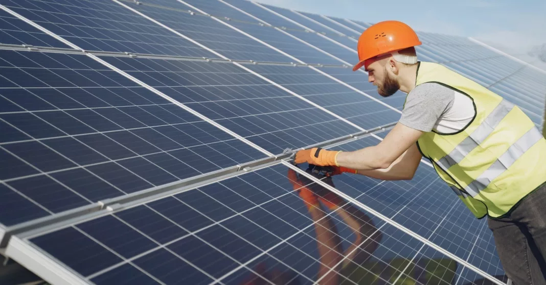 Fondurile programului „Casa Verde Fotovoltaice” alocate Regiunii Nord-Est, epuizate în 5 minute Fondurile programului „Casa Verde Fotovoltaice” alocate Regiunii Nord-Est, epuizate în 5 minute