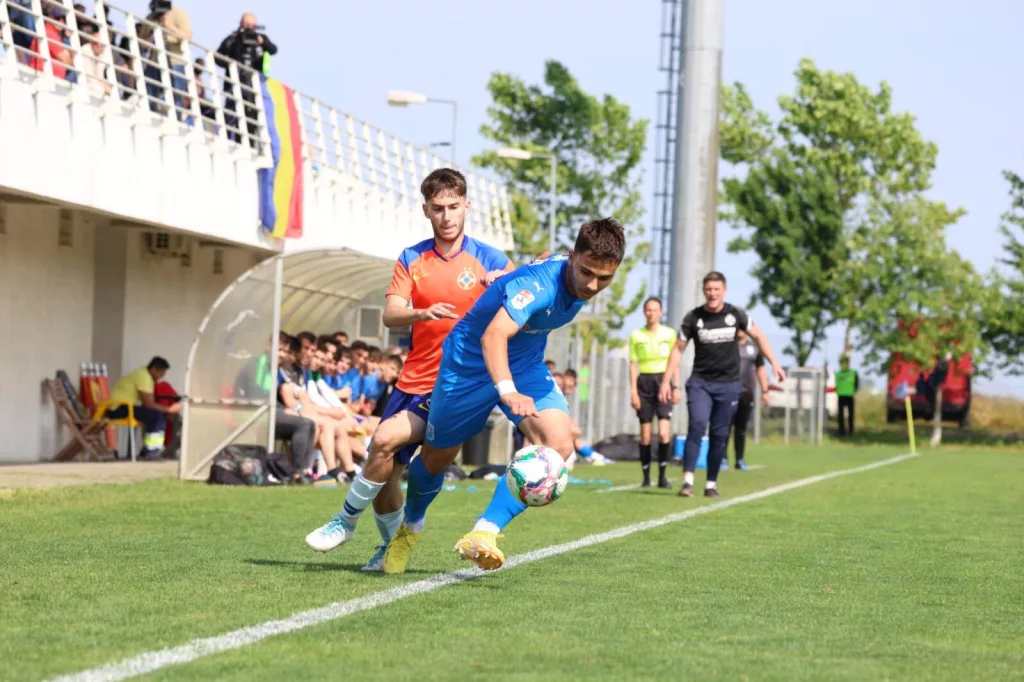 Liga Elitelor U17 | Universitatea Craiova a fost surclasată de FCSB în finala mică
