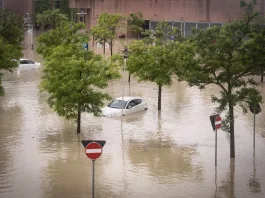 Cinci persoane au murit în urma inundaţiilor devastatoare din Italia