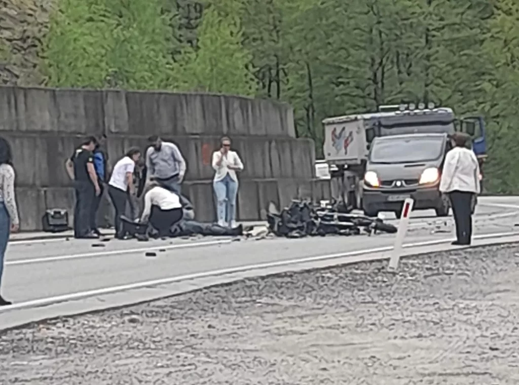 Motociclist rănit în Defileul Jiului
