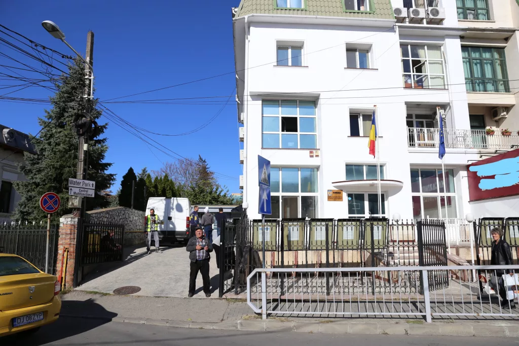 1.056 locuri de muncă vacante în judeţul Dolj