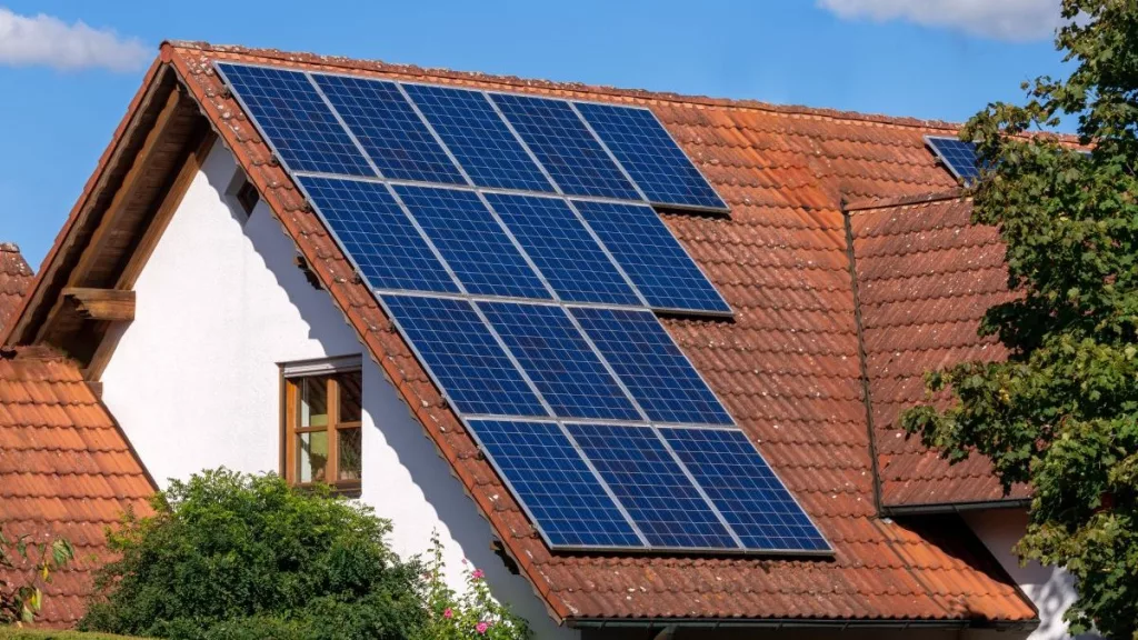 Programul Casa Verde Fotovoltaice pentru persoanele fizice din Regiunea Centru