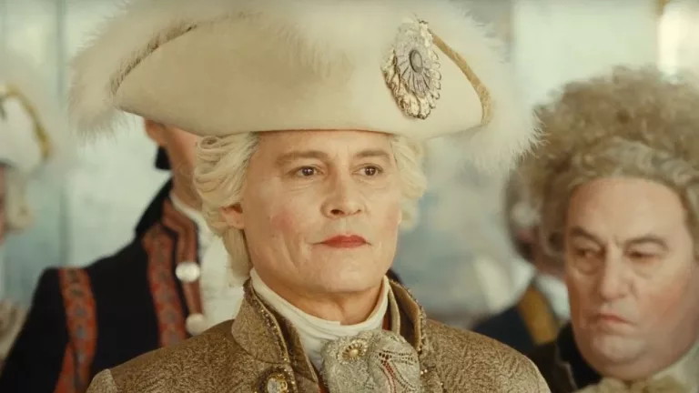 (VIDEO) Johnny Depp, primit cu ovaţii la Festivalul de la Cannes
