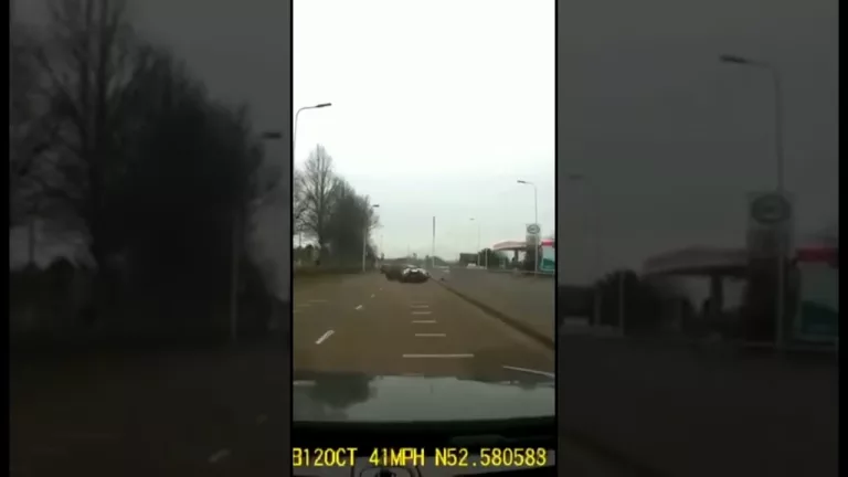 (VIDEO) A închiriat un Lamborghini și l-a făcut praf