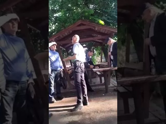 (VIDEO) Un grup de adolescenți terorizează pensionari la km 0 din Râmnicu Vâlcea