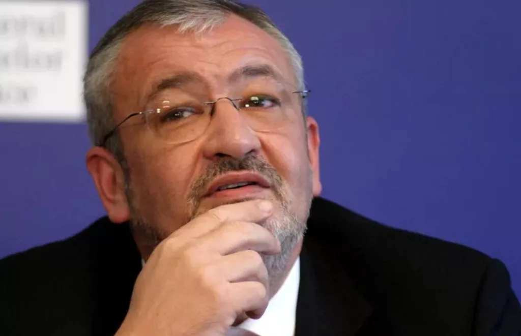 Fostul ministru al Finanţelor, Sebastian Vlădescu, condamnat la peste 7 ani de închisoare