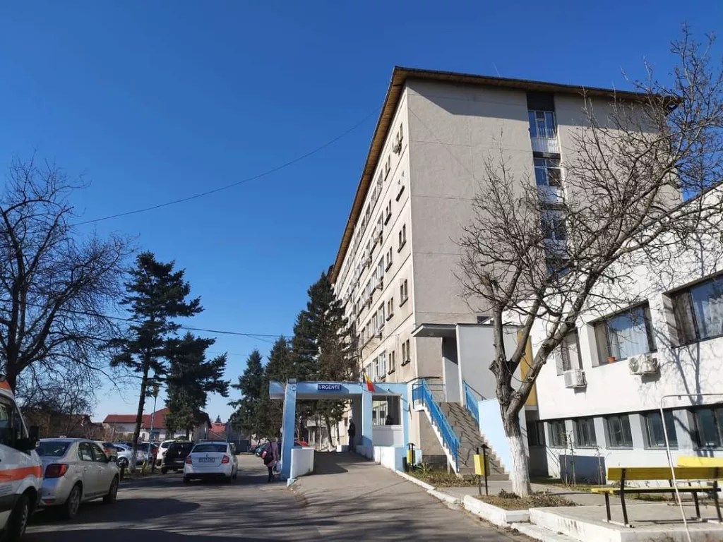 Medici din Timișoara asigură linia de gardă la Spitalul Județean Târgu Jiu