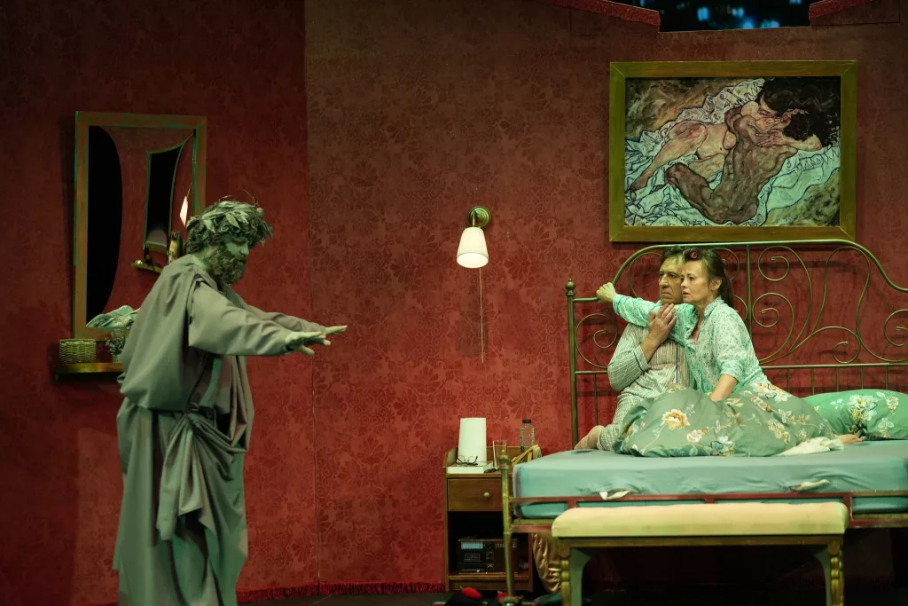 Teatrul Național din Craiova încheie stagiunea cu o premieră