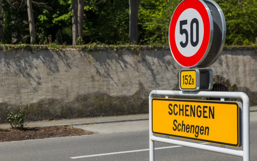 Aderarea României la Schengen, amânată din nou