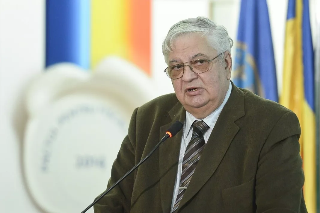 Prof univ. dr. Mircea Coșea