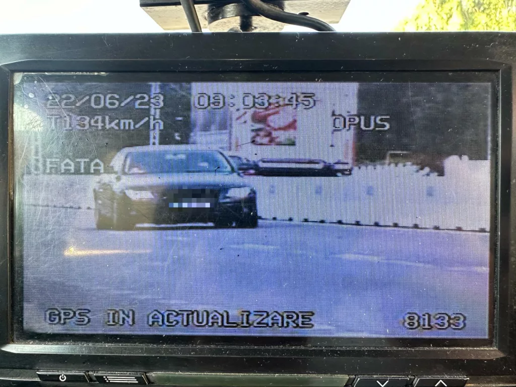 Dolj: Depistați la volan cu viteze de 134 km/h, respectiv 137 km/h în localitate