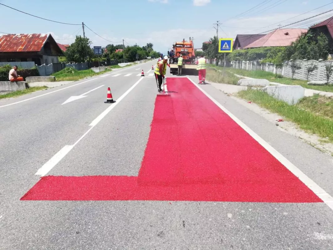 Covoare antiderapante în zona trecerilor de pietoni de pe DN 66