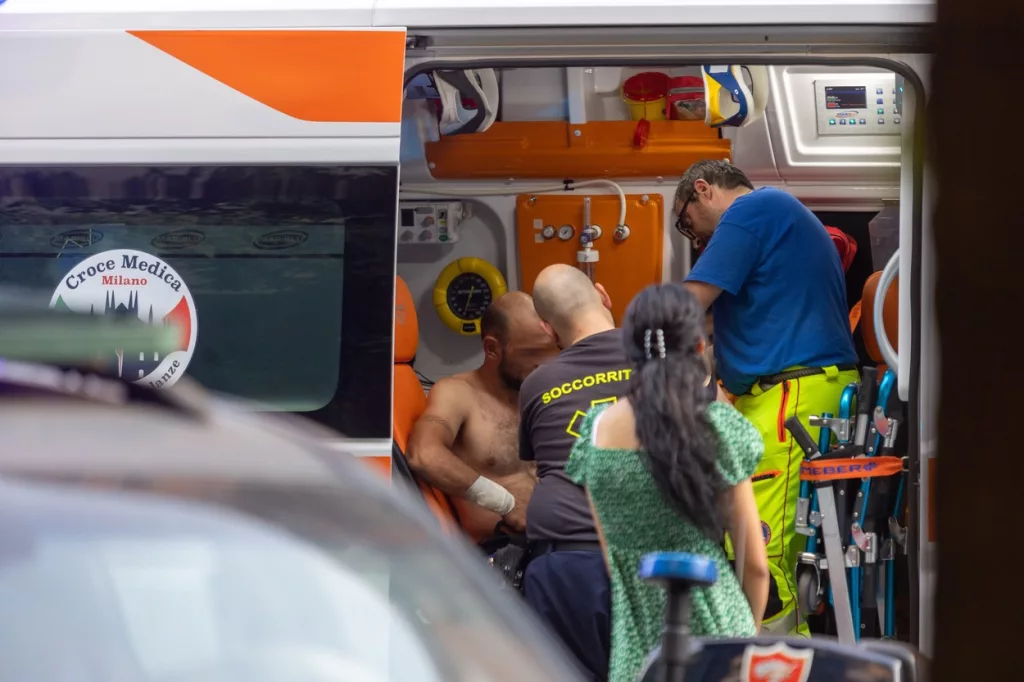 60 de români s-au încăierat cu răngi și cuțite din cauza unui loc de parcare în Milano