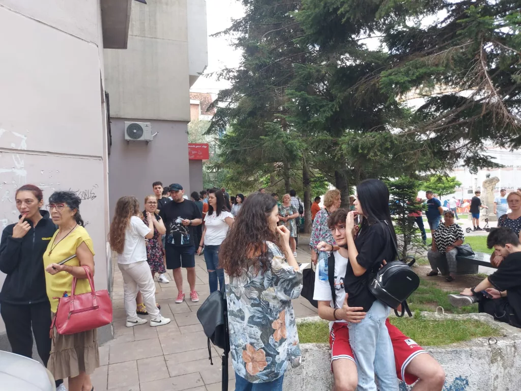 Prima probă a bacalaureatului: Am țipat de bucurie în sălile de examen
