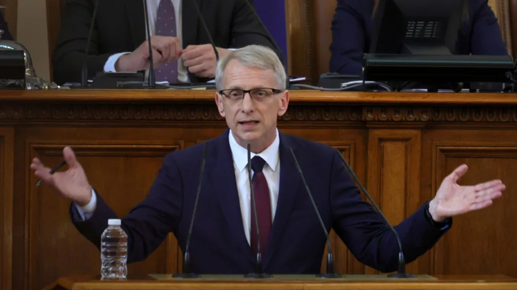 Nikolai Denkov a fost desemnat premier în Bulgaria
