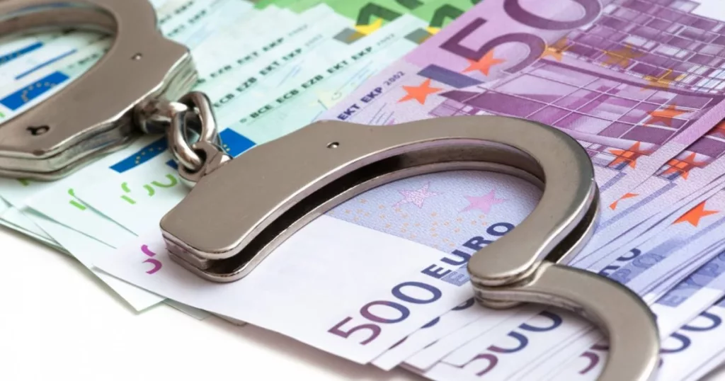 Casiera unui muzeu din Elveția și-a însușit în 10 ani un milion de euro