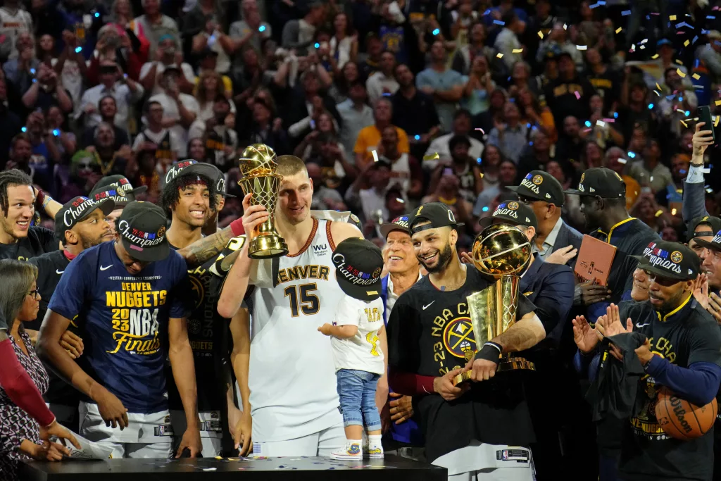 Denver Nuggets, noua campioană în NBA! Nikola Jokic, decisiv şi în ultimul joc