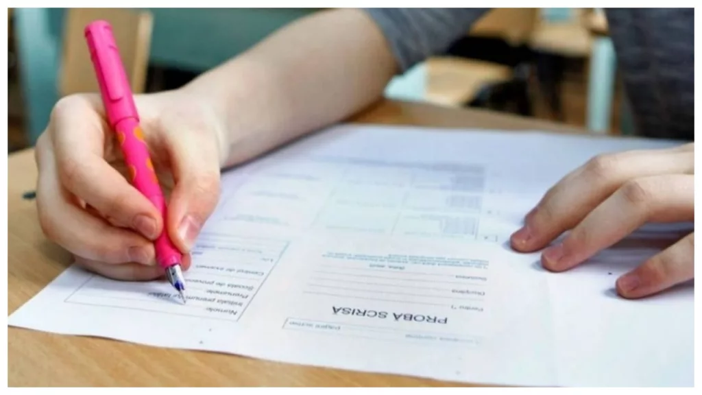  Elevii de clasa a IV-a încep Evaluarea Națională între 20-22 mai