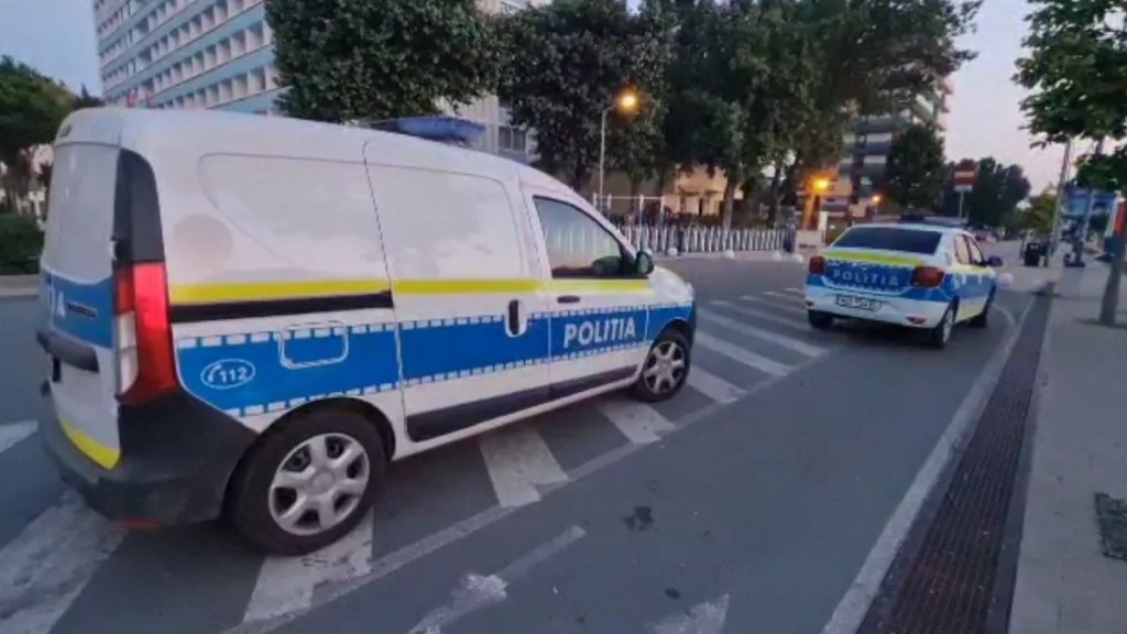 O femeie s-a aruncat de la etajul unui hotel din Mamaia