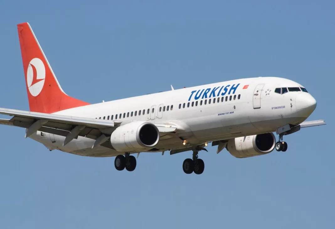 Copil mort la bordul unui avion Turkish Airlines