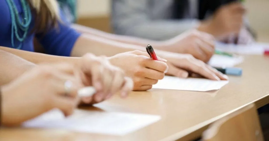 Începe sesiunea de toamnă a Bacalaureatului. 963 de candidați s-au înscris la examen, în Dolj