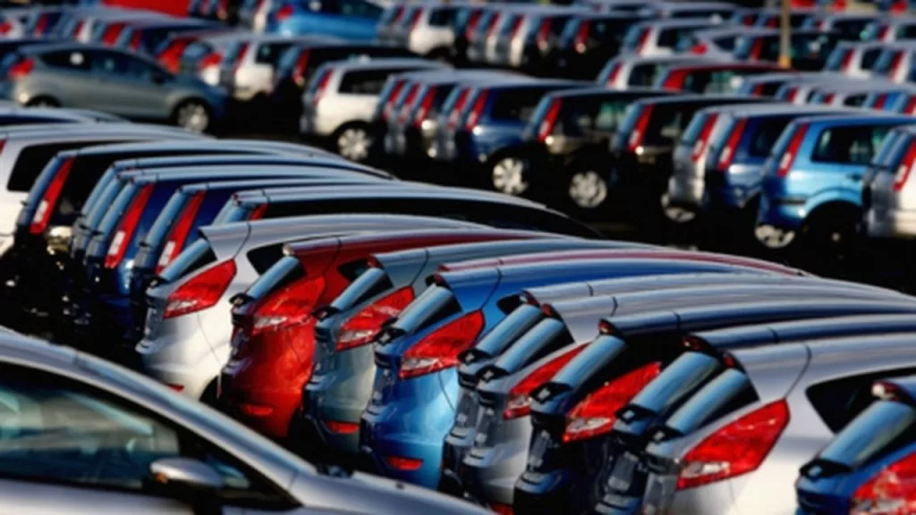 Înmatriculările de autoturisme noi au crescut cu 27%