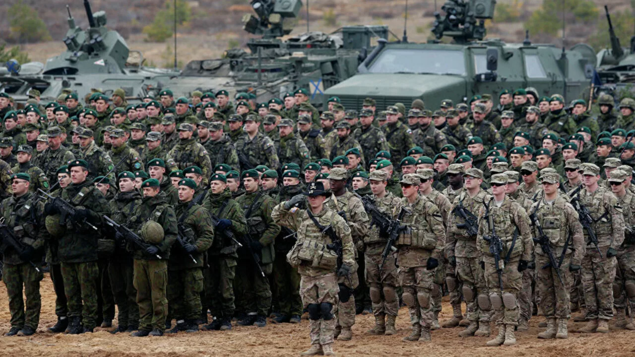 Suedia va găzdui trupe NATO înainte să adere oficial la alianţa militară