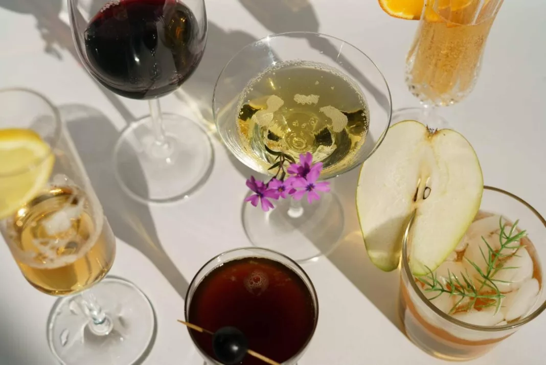 11 iunie - Ziua mondială a ginului și a vinului rose