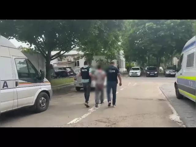 (VIDEO) Dolj: Reținut după ce și-a tâlhărit fosta iubită