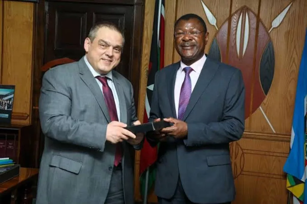 Ambasadorul României în Kenya, chemat de urgenţă de la post. Este acuzat de diplomați africani că i-a asociat cu maimuțe  