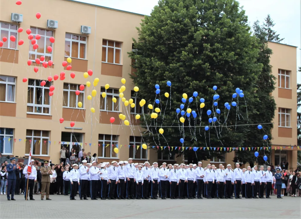 Colegiul Naţional Militar „Mihai Viteazul” Alba Iulia, promovabiltate de 100% la Bacalaureat