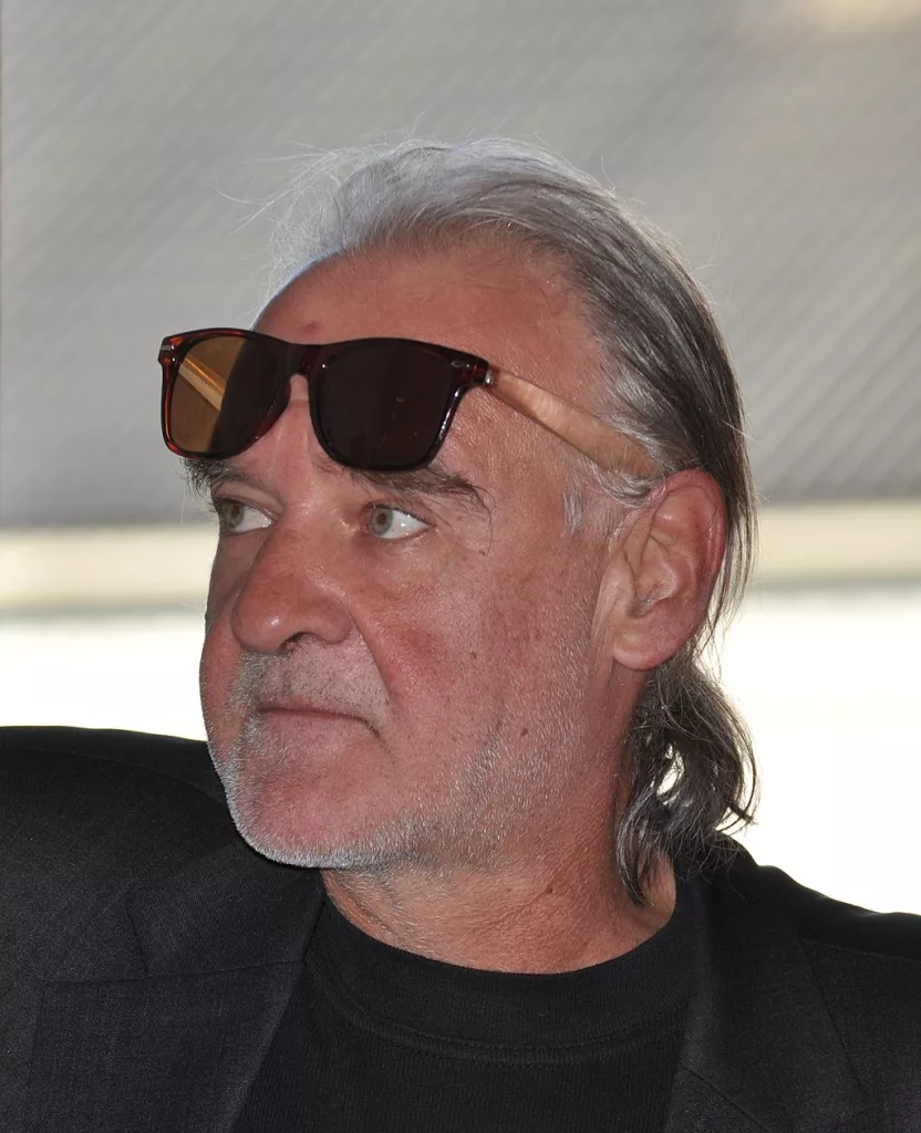 Béla Tarr, regizorul care poate crea un univers din câteva cadre