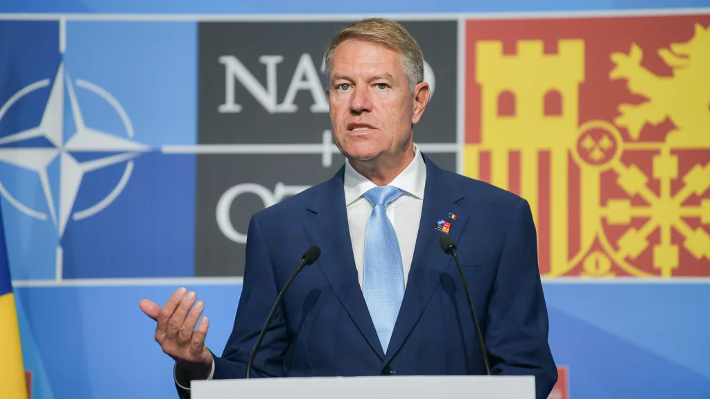 Klaus Iohannis va participa la Summitul NATO de la Vilnius