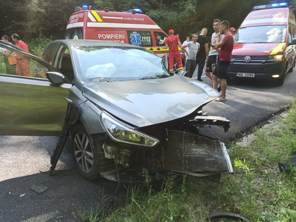 Gorj: Accident cu 5 victime între care și un copil de 7 luni, în comuna Licurici