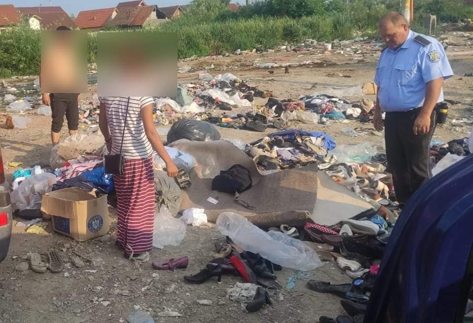 Femeie amendată cu 1.000 de lei pentru că a aruncat gunoi pe o stradă din Târgu Jiu