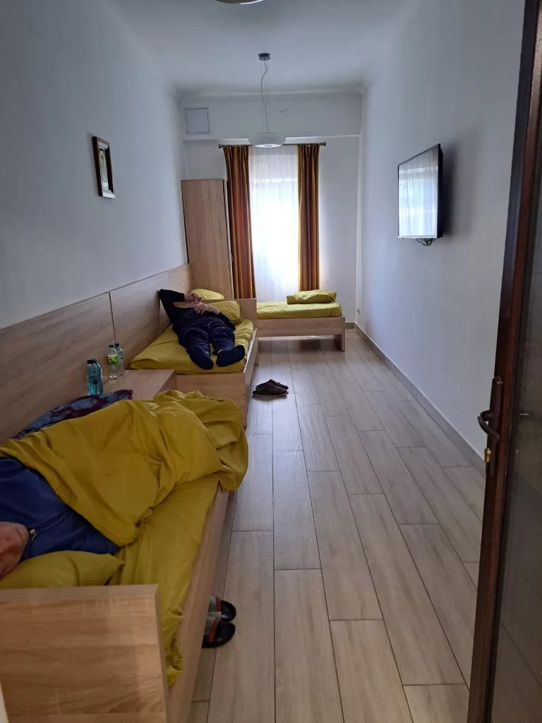 Două avize de funcţionare suspendate, după controalele la azilele din Dolj