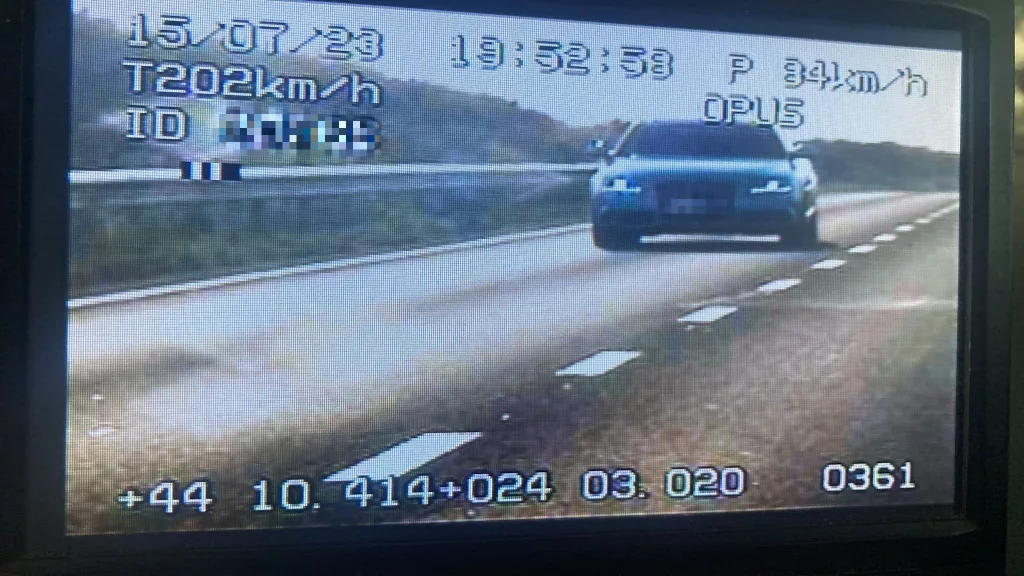 A „zburat” cu peste 200 de km/h pe șoselele din Dolj