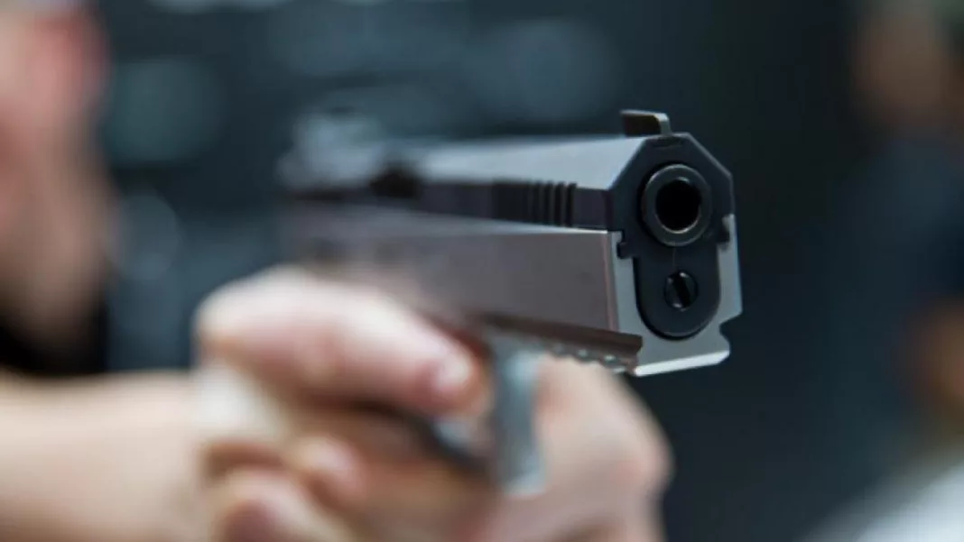 Șofer amenințat cu pistolul în trafic la Târgu Jiu
