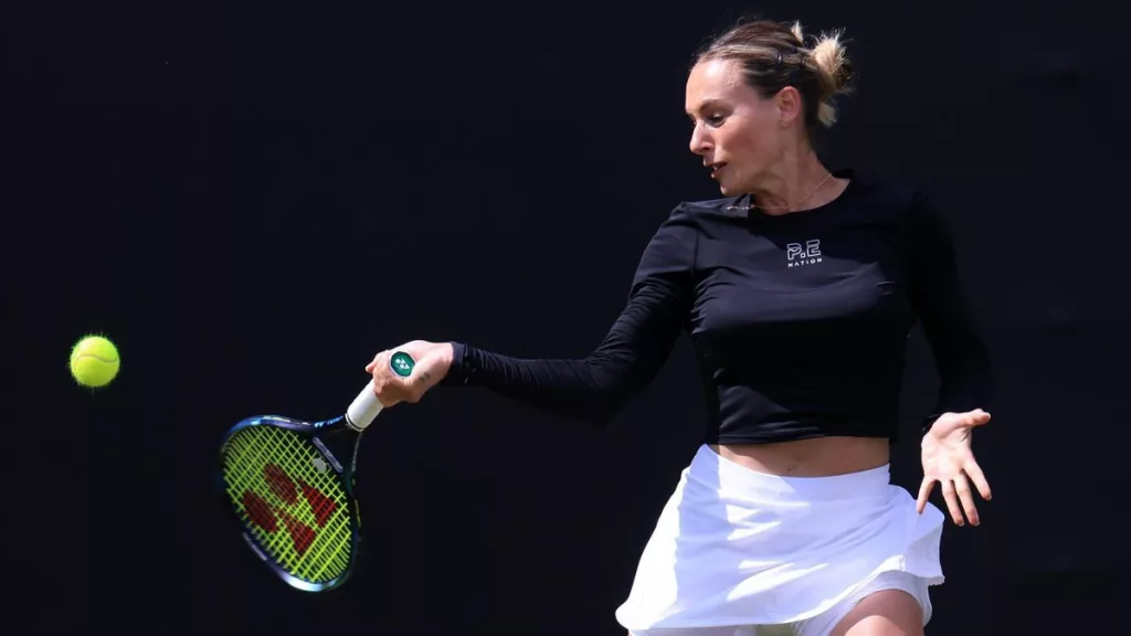 Ana Bogdan a revenit spectaculos cu Waltert şi e în optimi la Lausanne