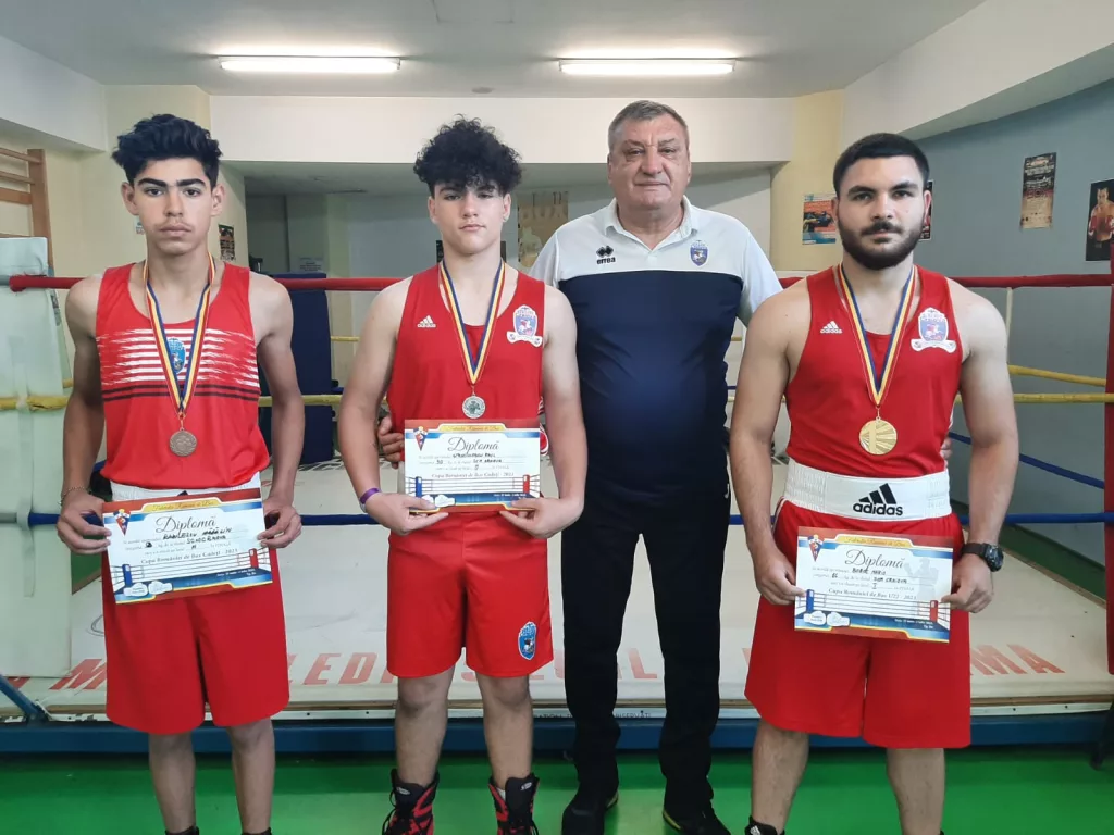 Box / SCMU Craiova s-a întors cu trei medalii de la Cupa României