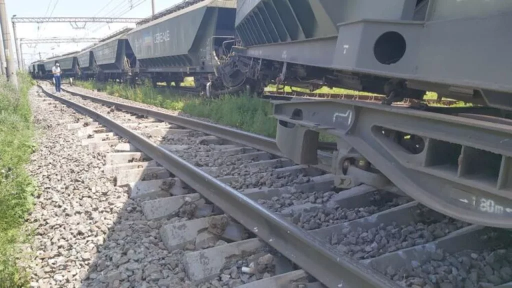 CFR anunţă că viteza medie a trenurilor va fi redusă cu 20-30 Km/h