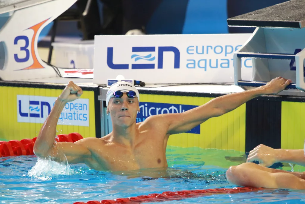Nu te pui cu Popovici! David a scos cel mai bun timp în semifinale şi va lupta pentru aurul mondial