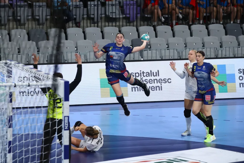 România a trecut spectaculos de Germania şi e în grupele principale la Euro U19