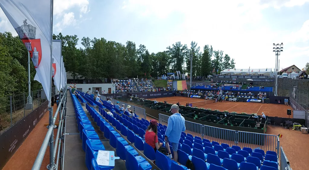 Prisăcariu şi Todoni au obţinut primele victorii româneşti la BCR Iași Open