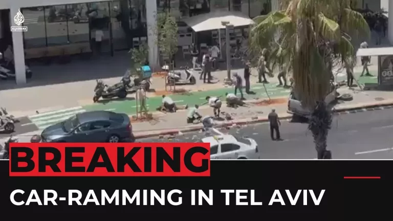 (VIDEO) Tel Aviv: O mașină a intrat pe trotuarul plin cu pietoni. 7 persoane, rănite
