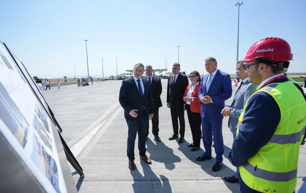 (VIDEO) Klaus Iohannis, la inaugurarea podului suspendat de la Brăila