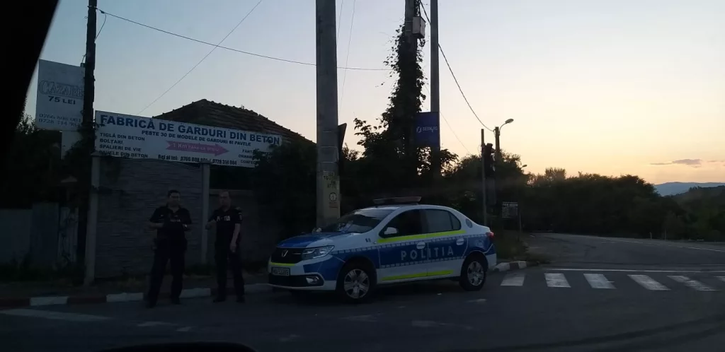 Gorj: Casa bărbatului împușcat, păzită de zeci de mascați și jandarmi